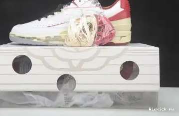 RETRO 2 LOW SP JORDAN RED OF 0608